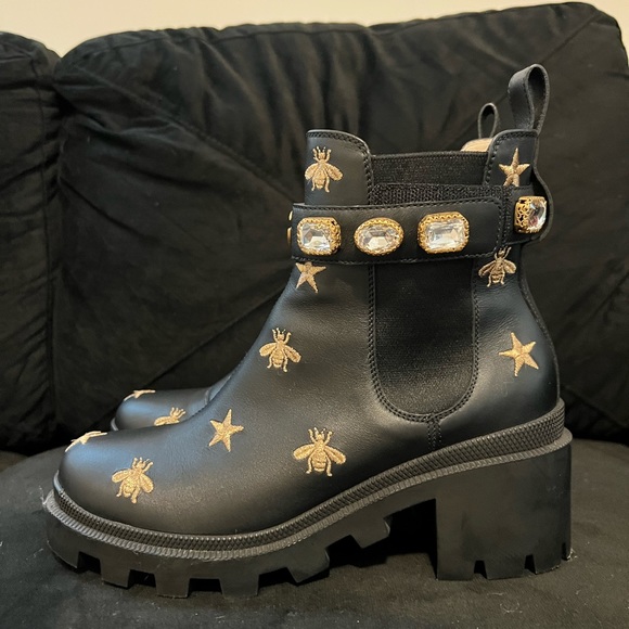 Gucci Embroidered Ankle Boots w/ rhinestones - Picture 5 of 6